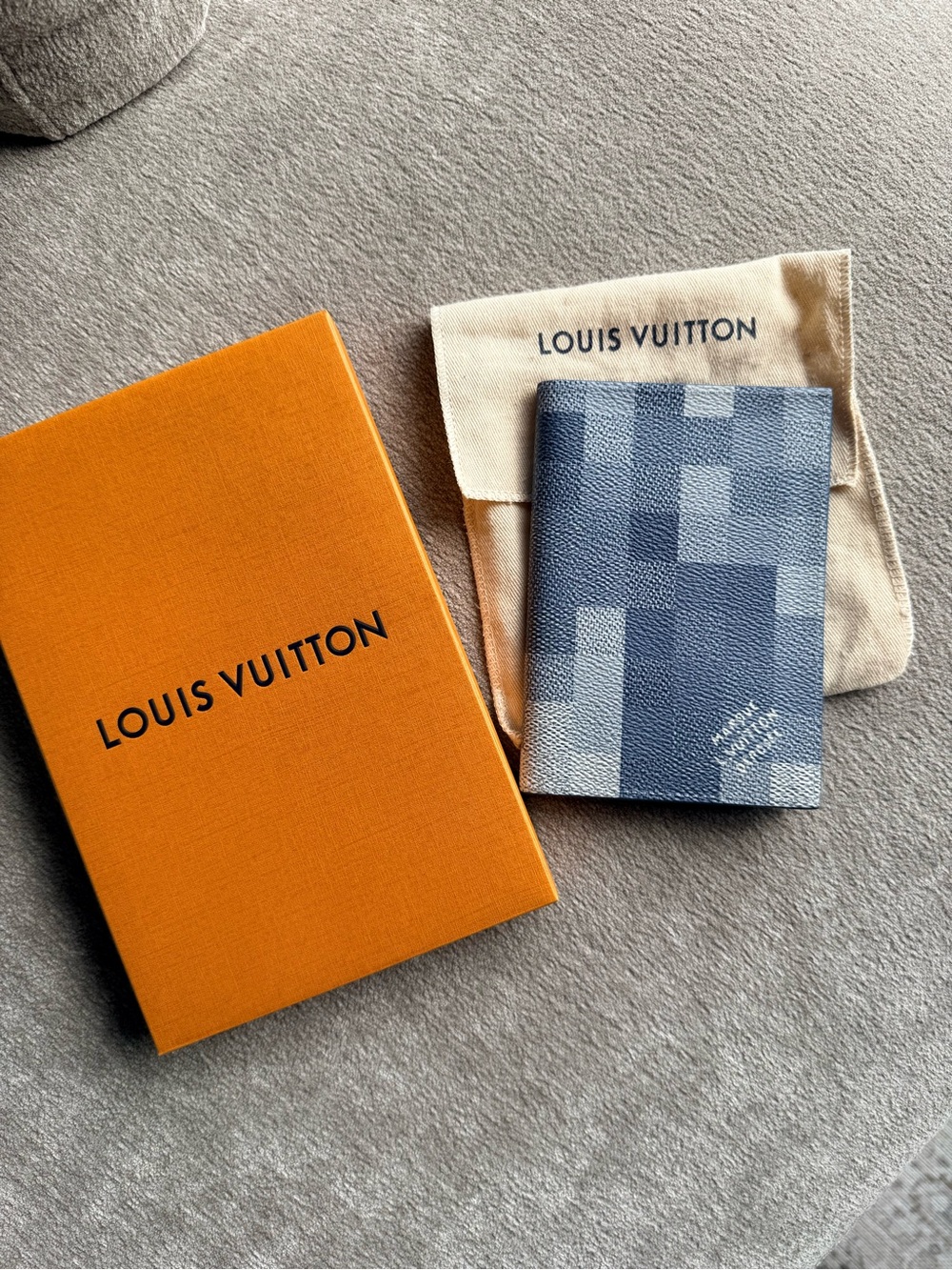 Louis Vuitton Indigo Blue Damier Graphite Passport Cover Authentic - Picture 1 of 11